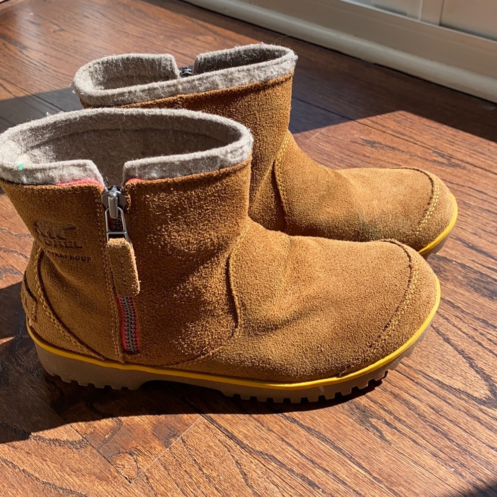 Sorel ankle boots